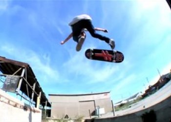 Erik Ellington to při focení nové Supra reklamy neměl lehké