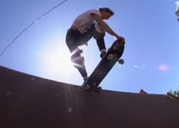 Lizzie Armanto a její session s partou ve vlastní vertce