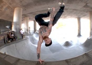 Chris Russell nakládal v obřím WSVT bowlu