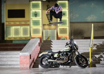 Greg Lutzka se připomíná v zabitém "Bangin!" z Berrics