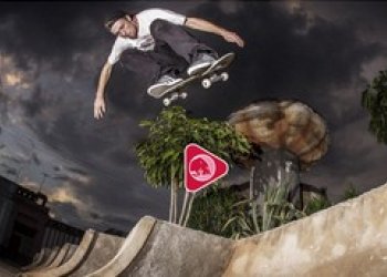 Ryan a Mackrodt v exotickém skateboardingu na Kubě