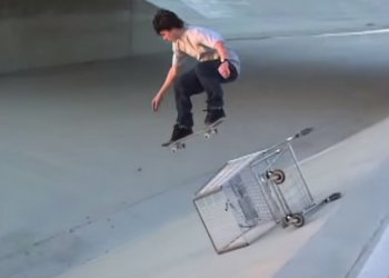 Appleyard, Rowley a Saari během točení do Flip SORRY videa