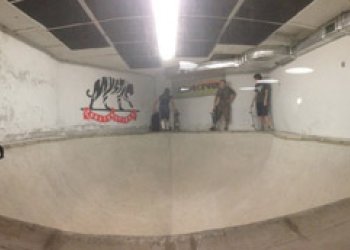 V Praze zahájil provoz Bowl Bar! 