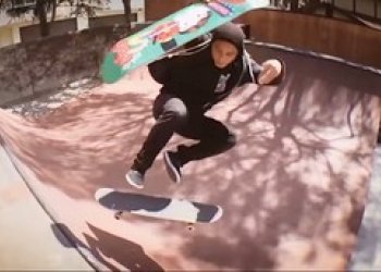 Nová Almost show se točí kolem jejich dema ve Skatelabu