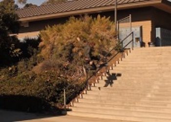 Adrien Bulard a Raw edit jeho bs tailslidu na El Toro
