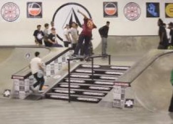 Na závodě Damn Am Costa Mesa 2016 předváděli psí kusy