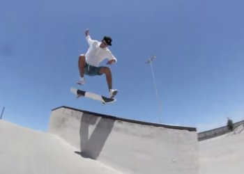Miles Silvas ukazuje svůj dokonalý styl ve skateparkové footage