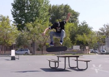 Dane Vaughn představuje svůj colorway trucků u Venture