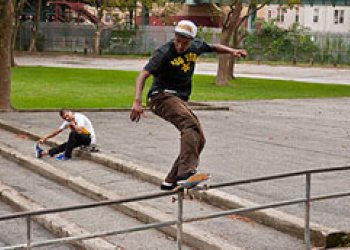 Rail-man Travis Glover v Bostonu