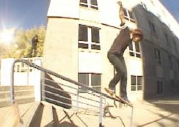 Clive Dixon láká na Birdhouse full video našláplým street partem