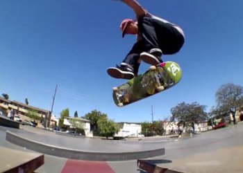 Davis Torgerson na skok ve Stoner plaze